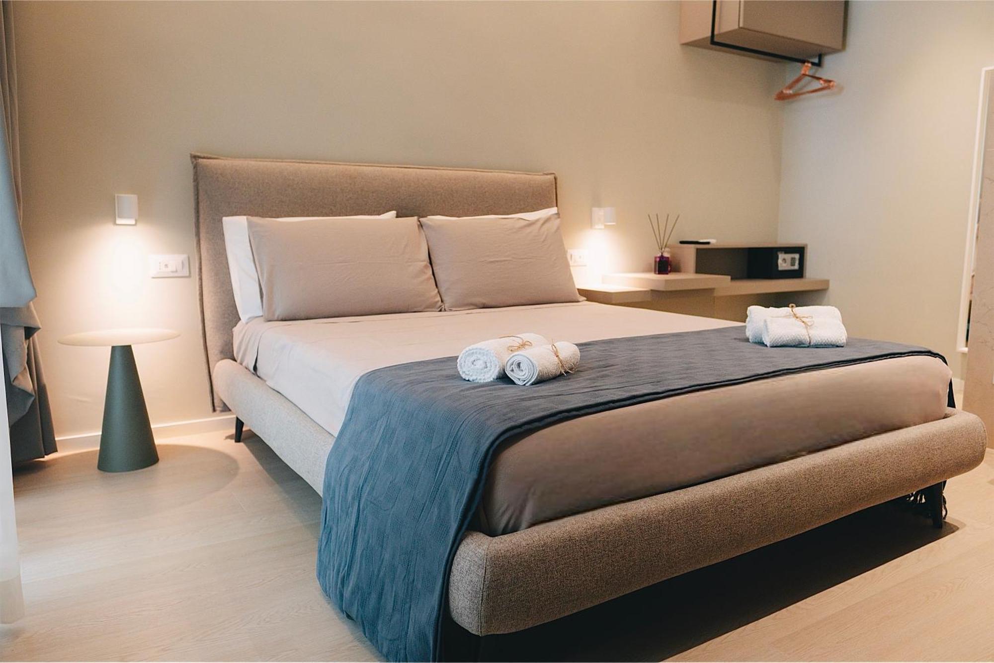 18Zero2 Luxury Rooms Bari Bagian luar foto